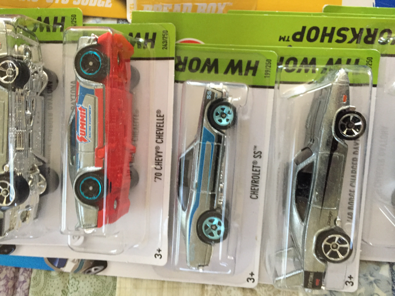 Illustration for article titled Enormous Die-Cast Collection - Box 54 - Energizer HW